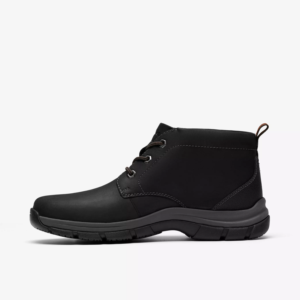 PrimeEdge Chukka Boots