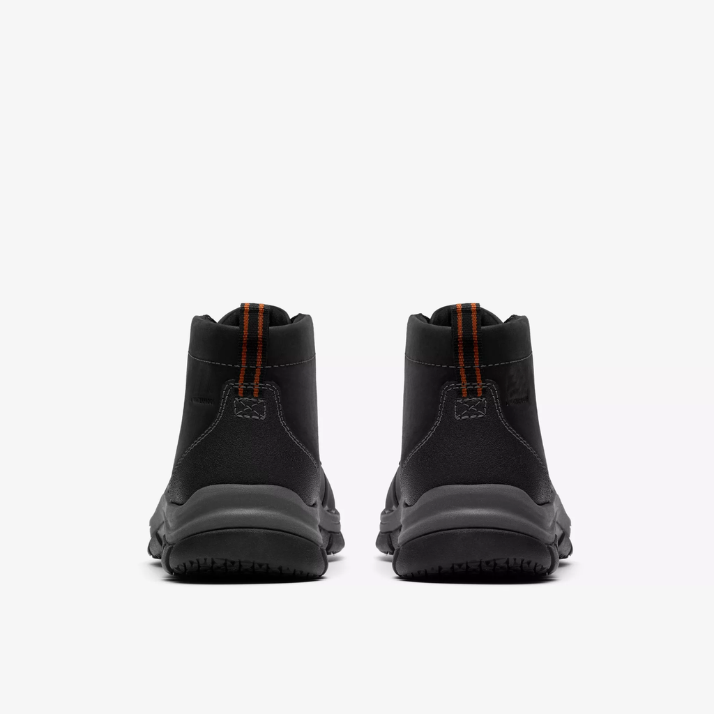 PrimeEdge Chukka Boots